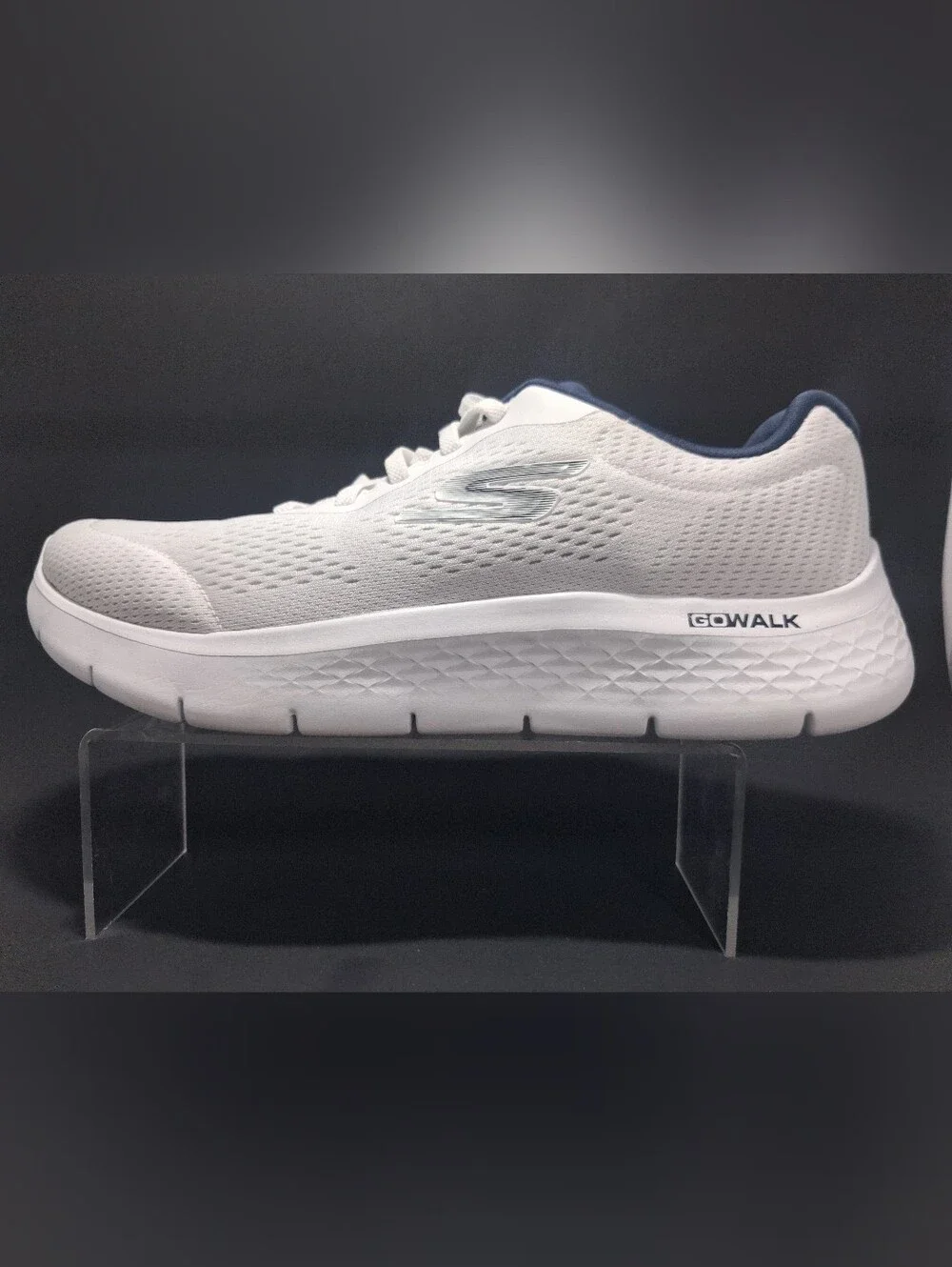 Men's Skechers White Mesh Athletic Sneaker